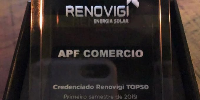 Premiação Renovigi Top 50 entregue à Quasat Solar.